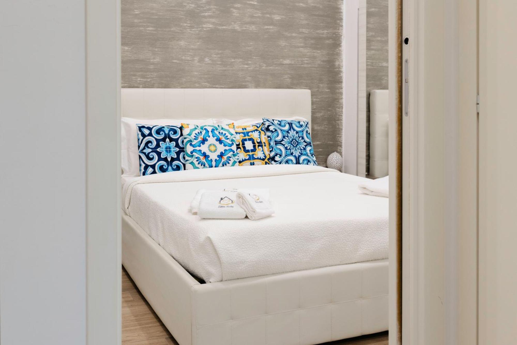 Eden Suite - Central Apartment With Balcony - 莫尔费塔 外观 照片